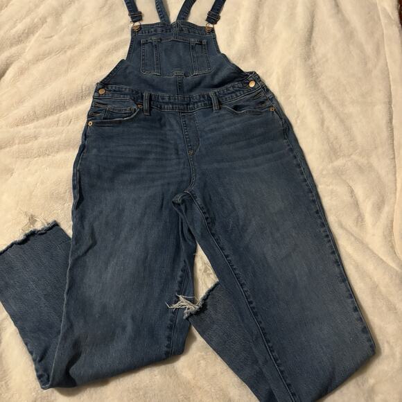 Universal Thread Frayed Straight Leg Denim Overalls Size 6/28 Blue Jean - Picture 1 of 10